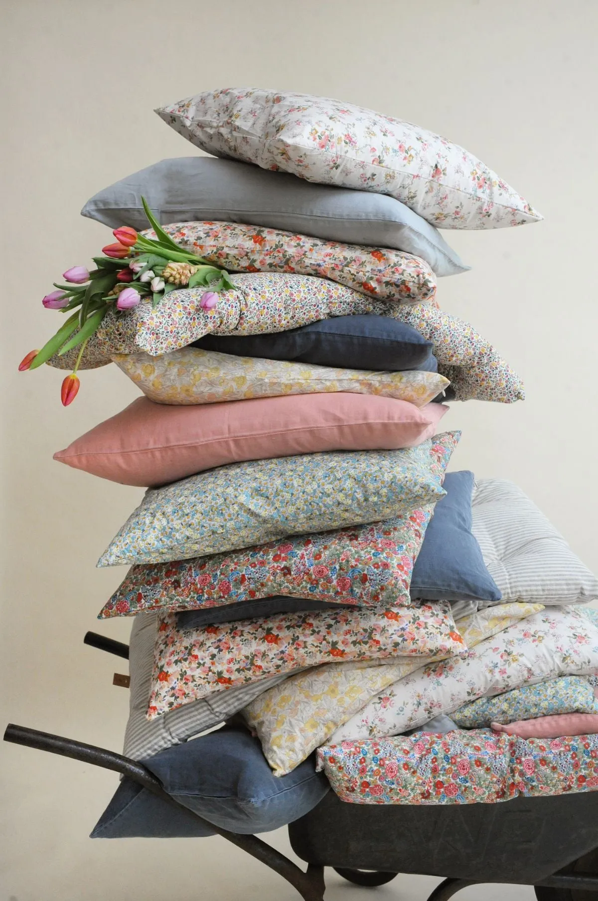 Blue Shade Linen Cushion 50x50