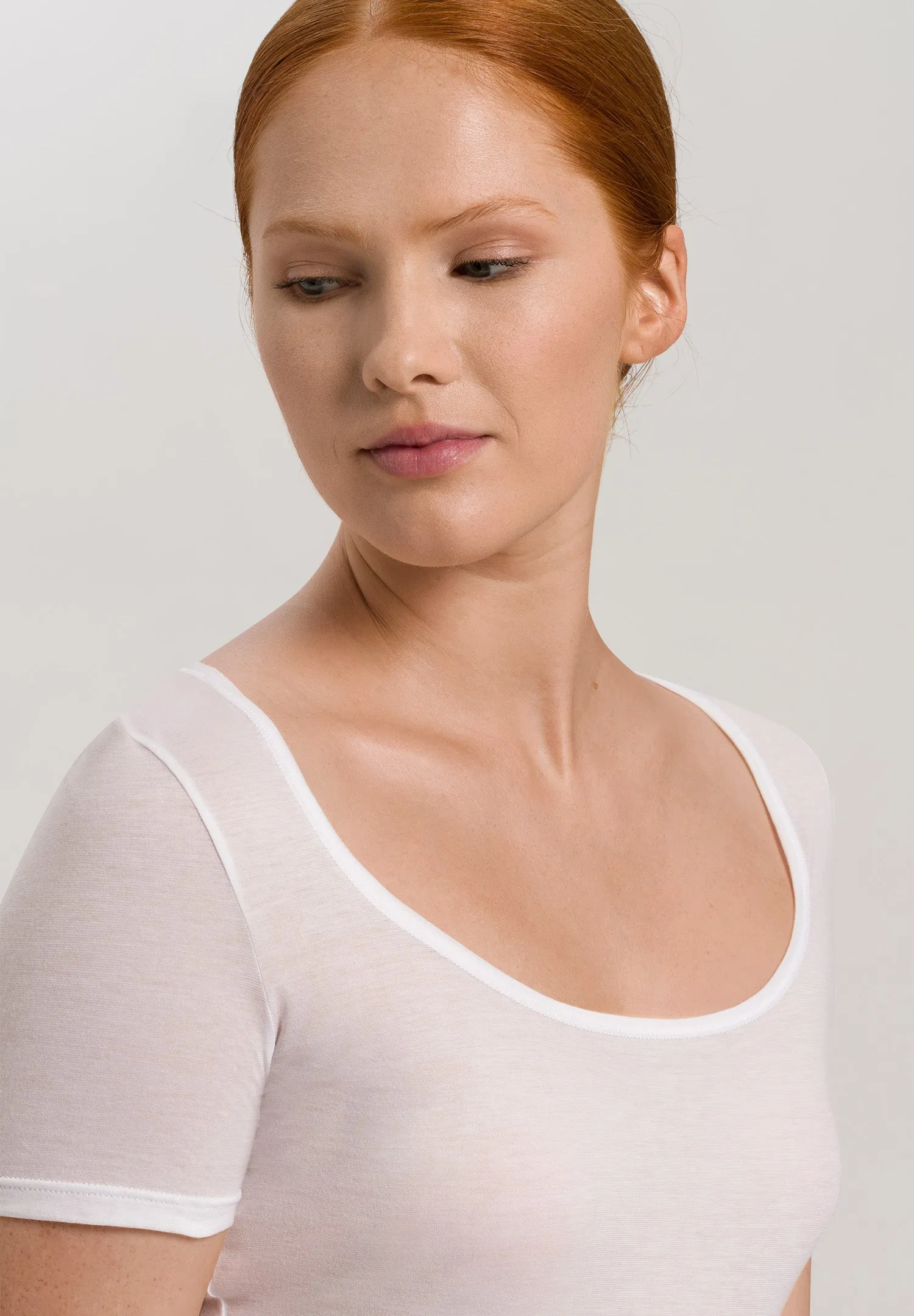 Ultralight Cotton Round Neck Fitted Top | White 71827-101